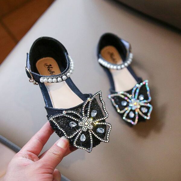 Diamond stud bow shoe