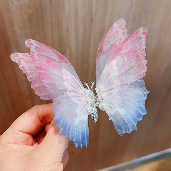 Moving butterfly hairpin