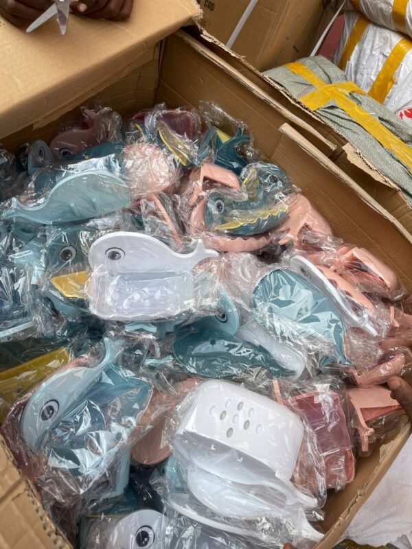 FISH SHAPE WALL SUCTION SOAP HOLDER