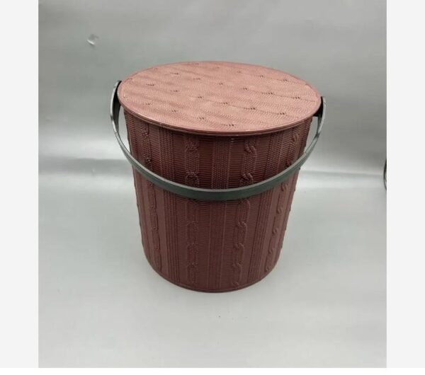 Fine bucket with cover